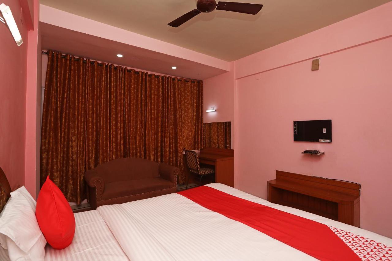 Hotel Keshari Bhubaneswar Esterno foto